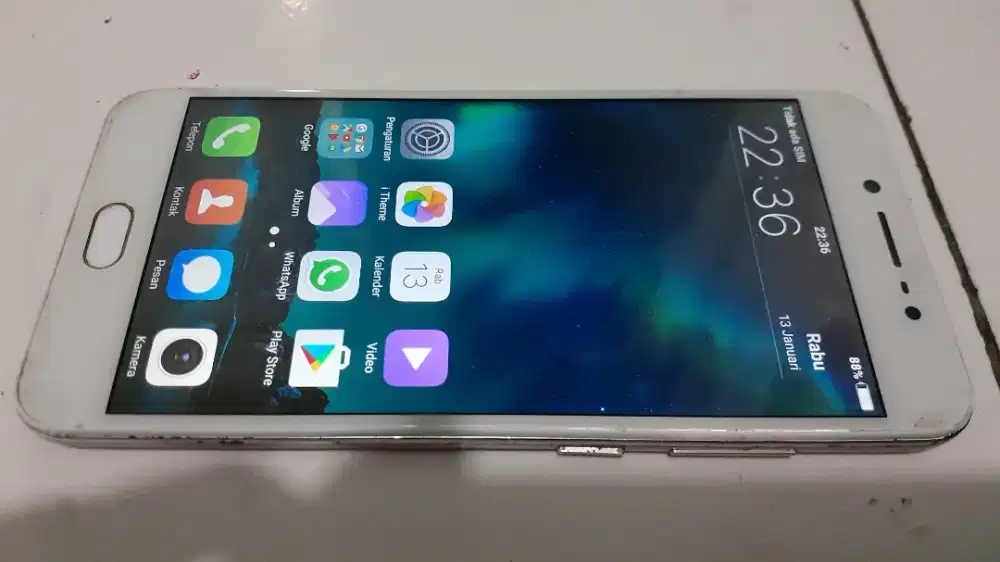Vivo V5 4G ram 4/32 layar 5.5 inchi tt/barter