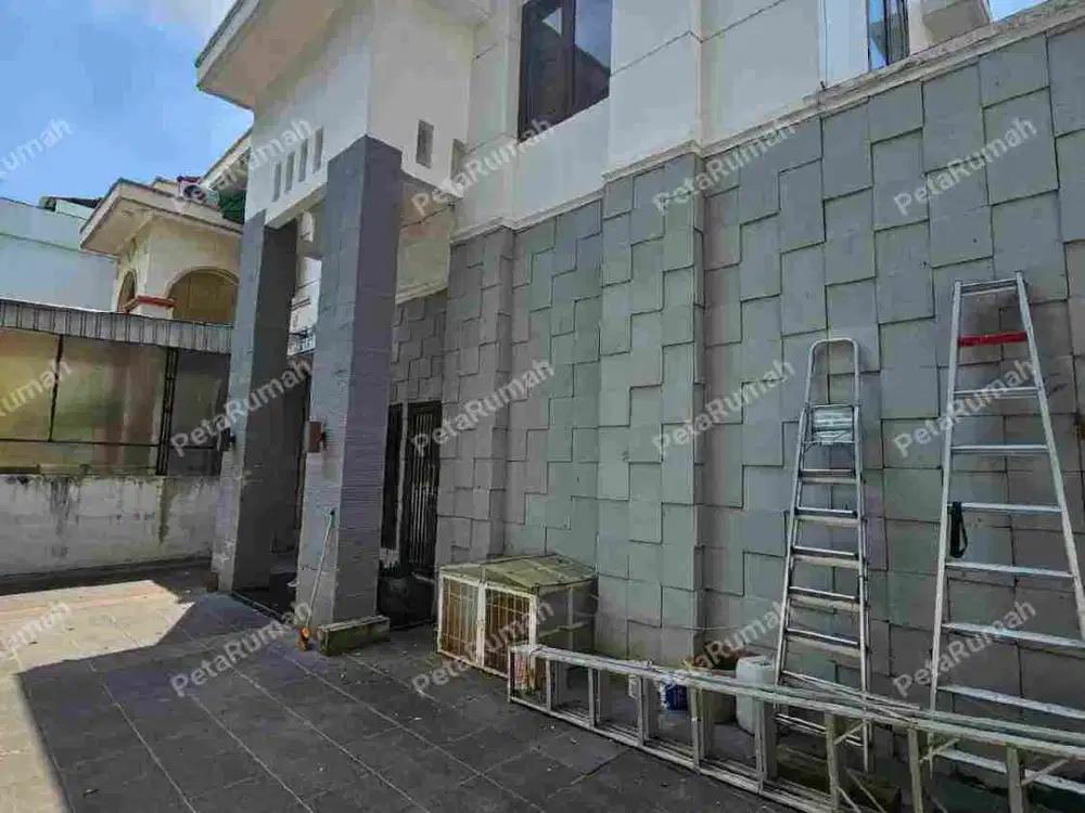 Cemara Asri Villa Hook Lebar 15 Meter Furnished
