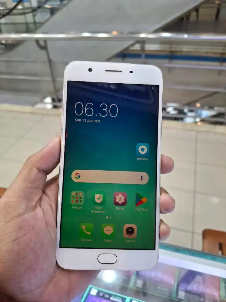 Oppo f1s 3/32 gold