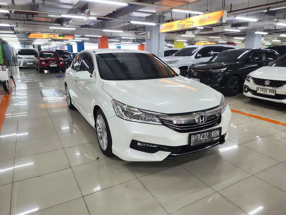 Accord 2.4 VtiL AT
Th 2017 (nik 2017)