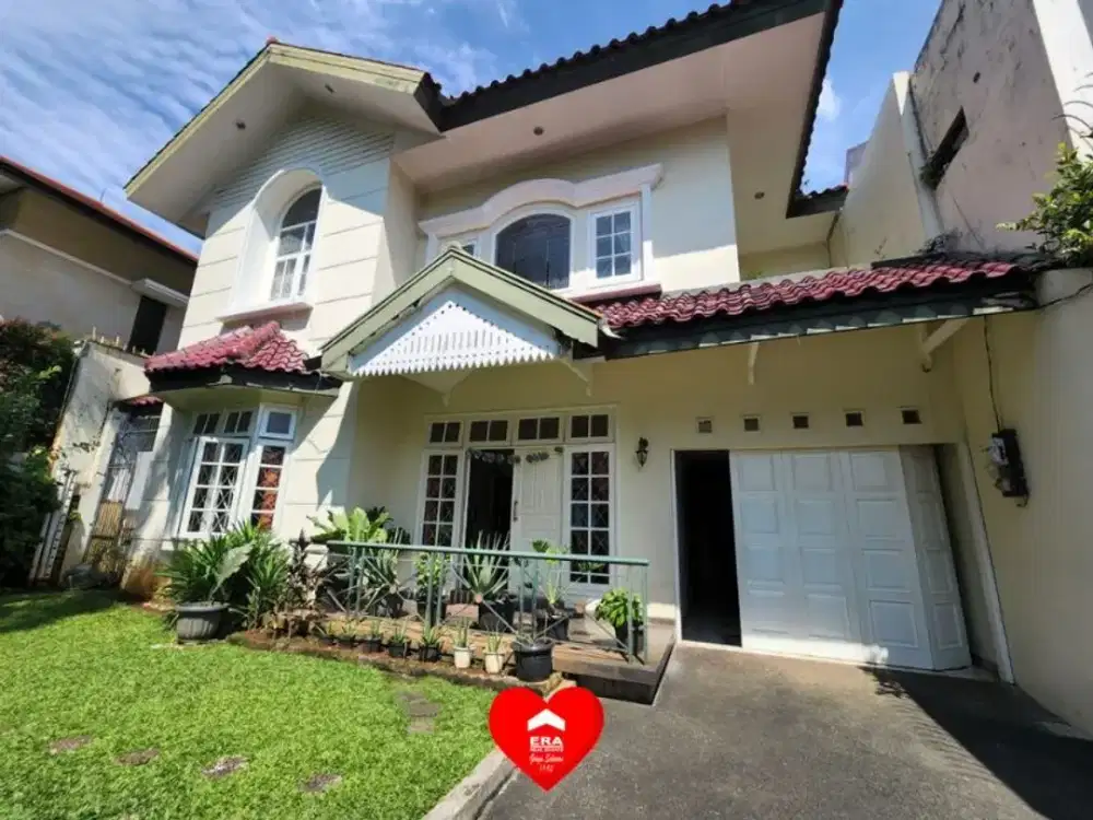 Rumah Asri Lokasi Strategis di Cisanggiri Kebayoran Baru, Jakarta Selatan