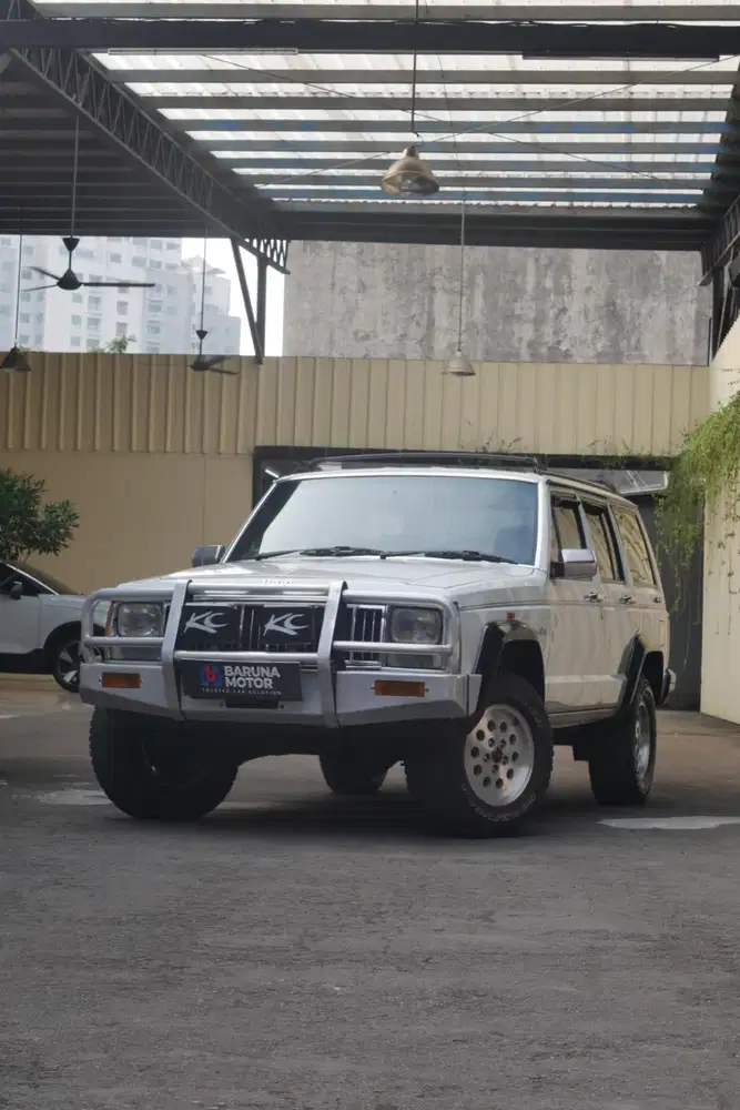 [ LOW KIOLEMETER ] CHEROKEE XJ SPORT 4.0 1994