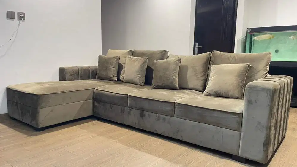 Sofa Jumbo 3 Seater + L Chaise 280x160 Bahan Velvet Warna Seaweed