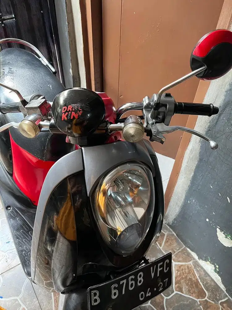 SCOOPY BEKAS TH 2012