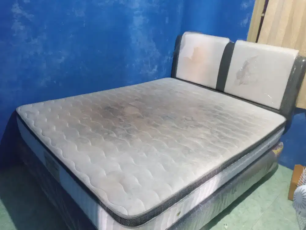 satu set kasur merk uniland