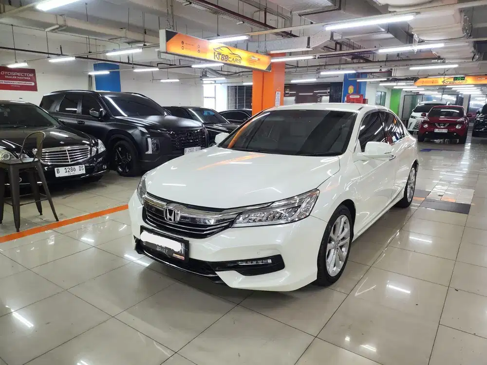 [LOW KM33rb] HONDA ACCORD VTIL AT 2017 / 2018 / 2019 Putih