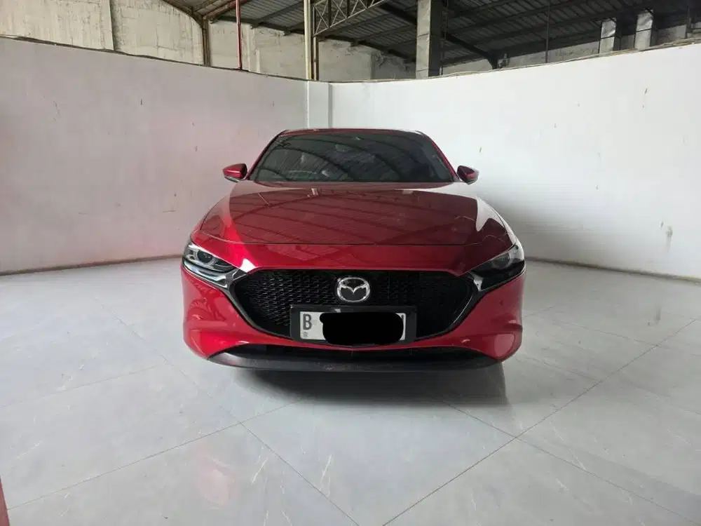 Mazda 3 Skyactive G 2.0  Hatchback AT ( Matic ) 2021 Merah Km 64rban