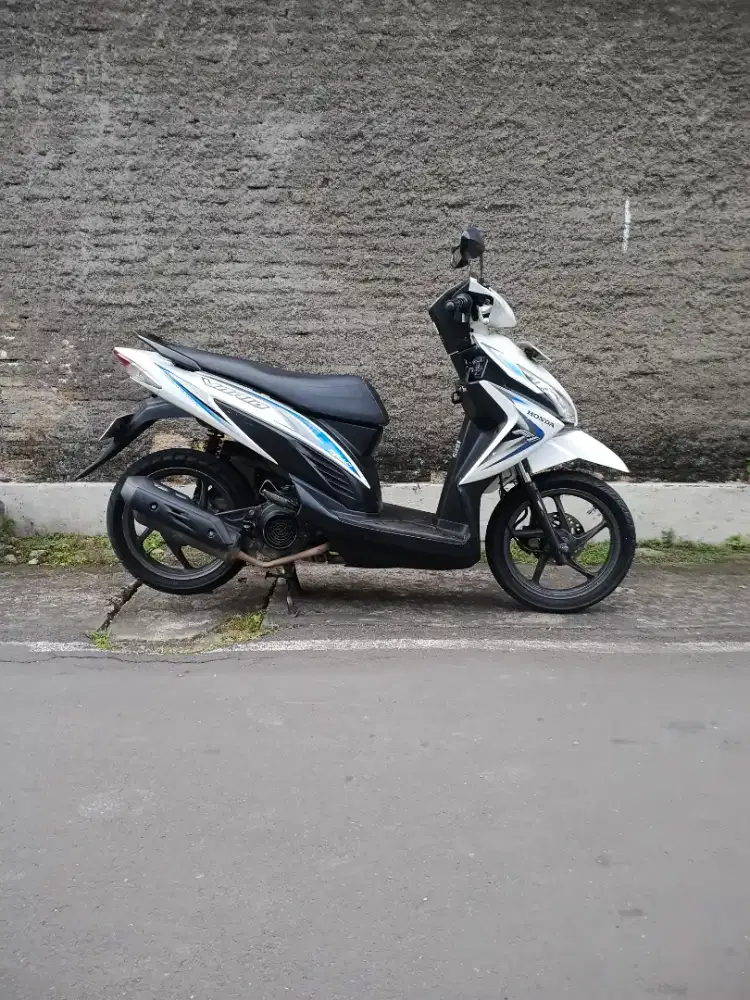 Vario Led 2015 AD skh msn krg bdy ori s/pakai msn bdy bagus masih ada