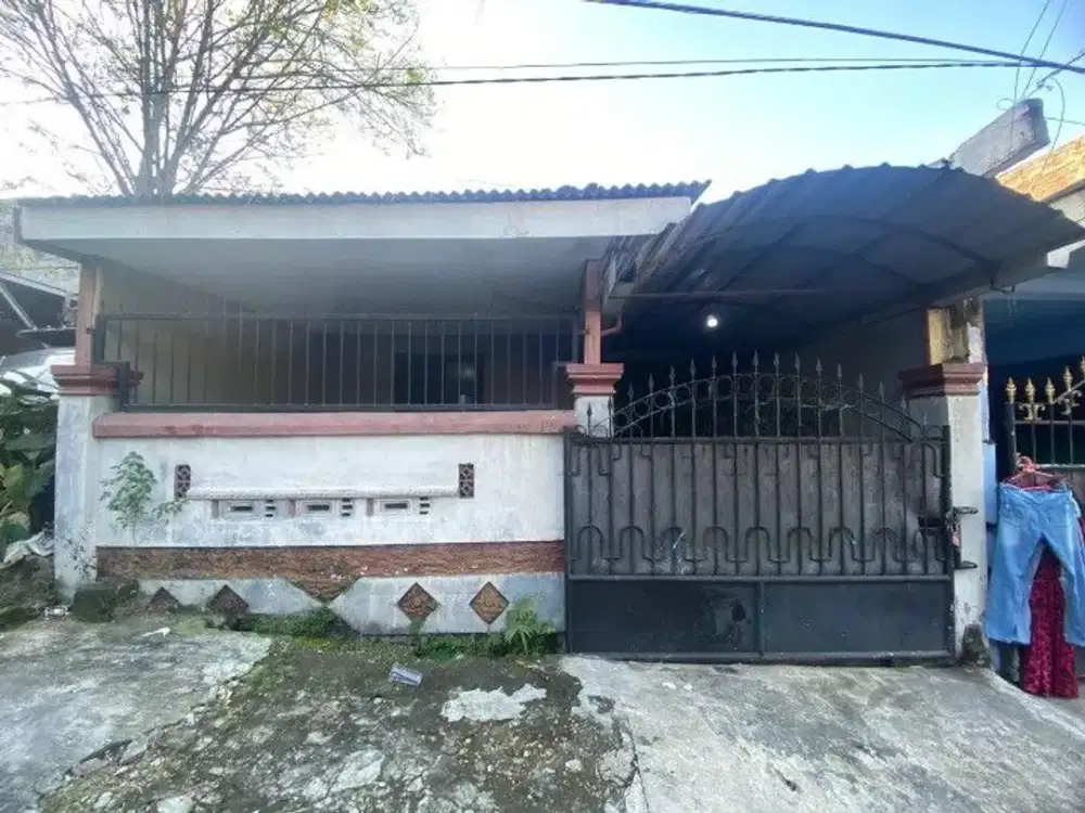 DI JUAL RUMAH DI KOTA BARU DRIYOREJO GRESIK