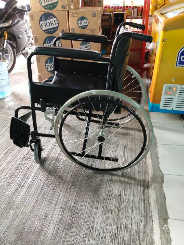 Jual kursi Roda merk steel wheellchair SR-809PC