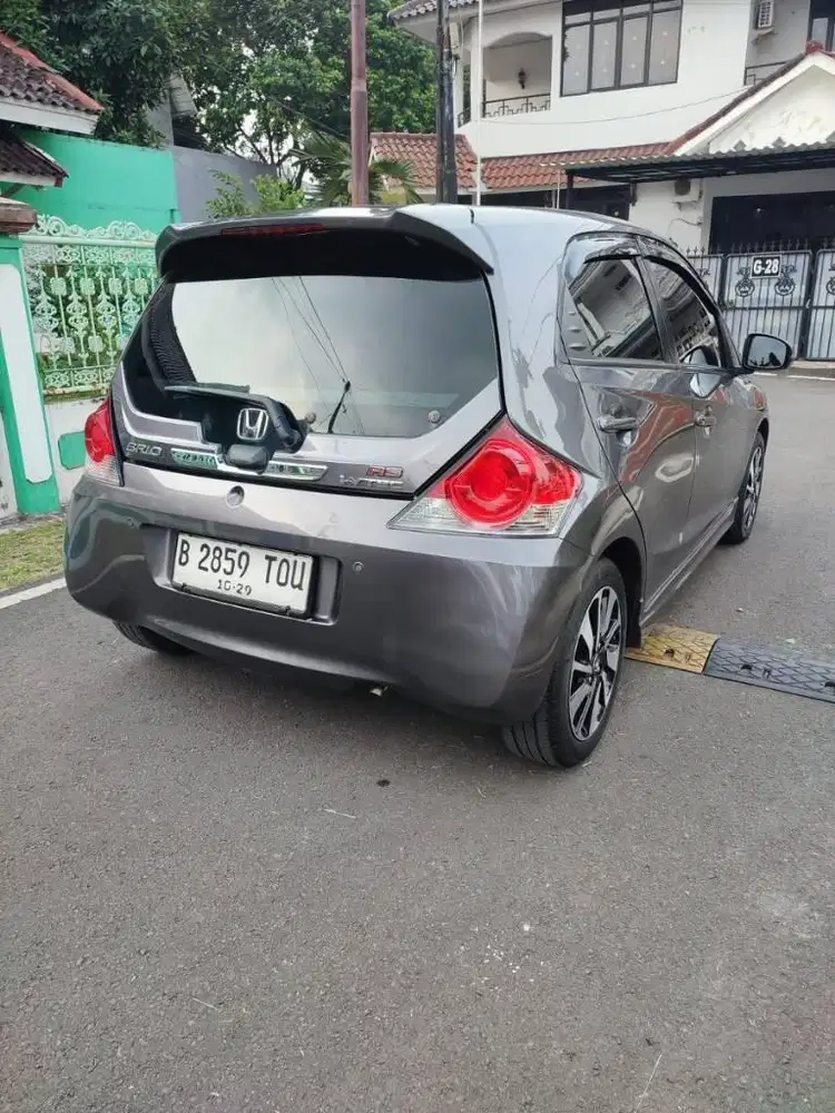 Honda Brio Rs at th metik tahun 2017 Abu2 metalik nopol Ganjil