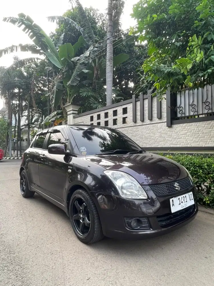 Suzuki Swift ST Matic 2008 (Burgundy)