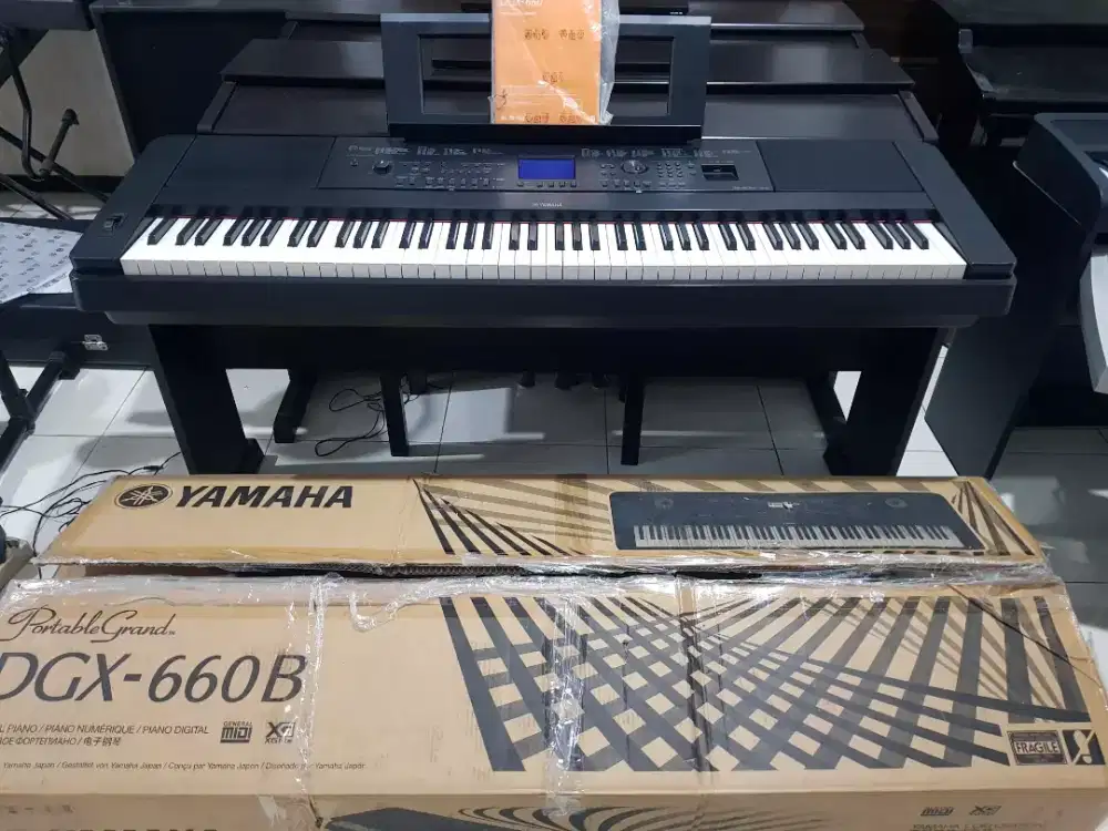 YAMAHA DIGITAL PORTABLE DGX 660