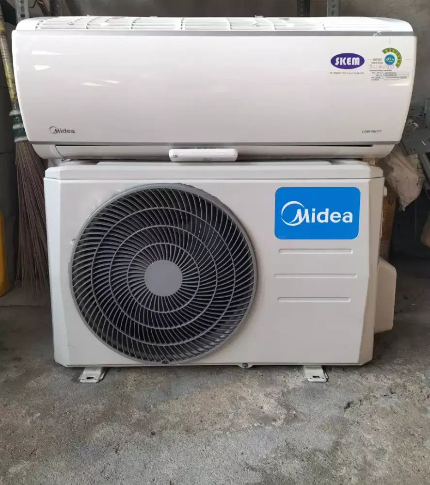 AC second 1/2pk R32