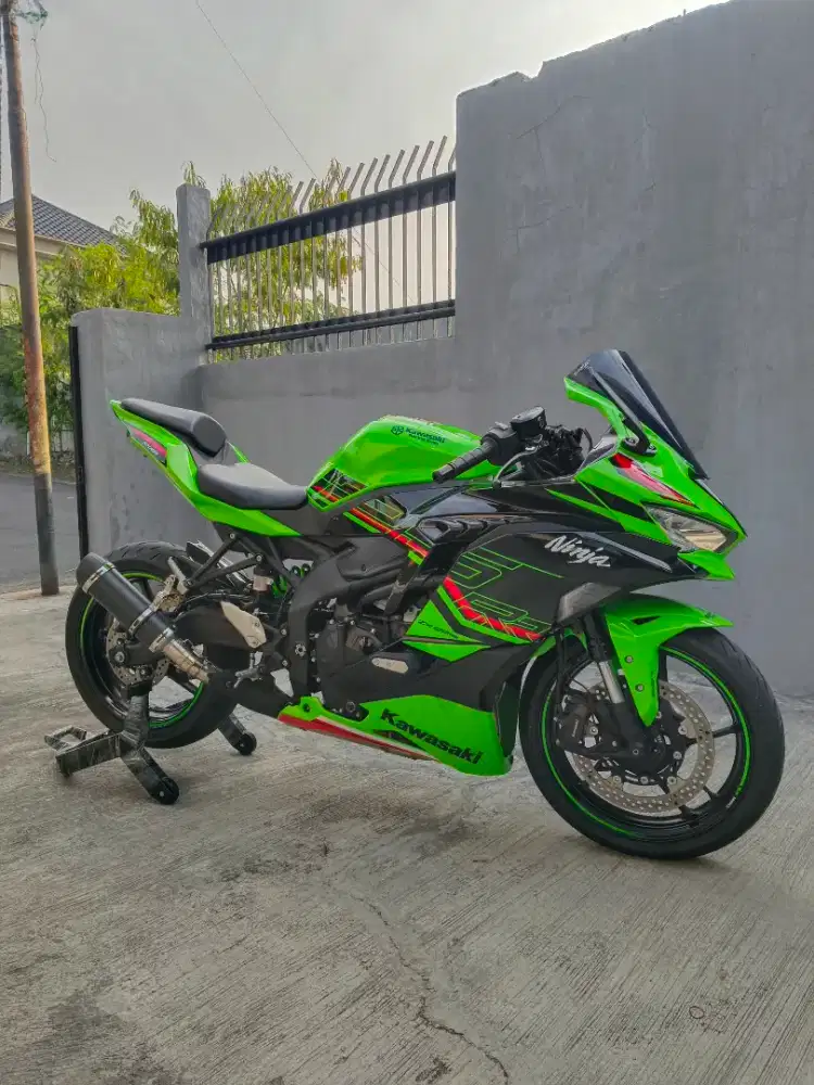 ZX25RR ISTIMEWA LIKE NEW  ABS QS