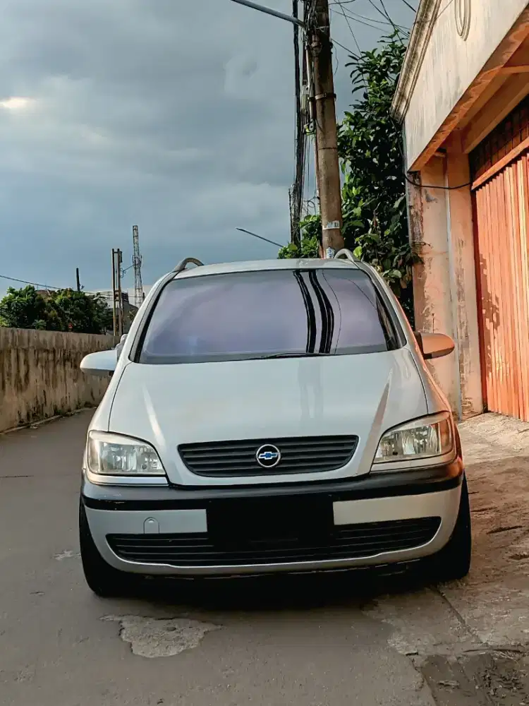 Chevrolet Zafira CD AT Silver 2001