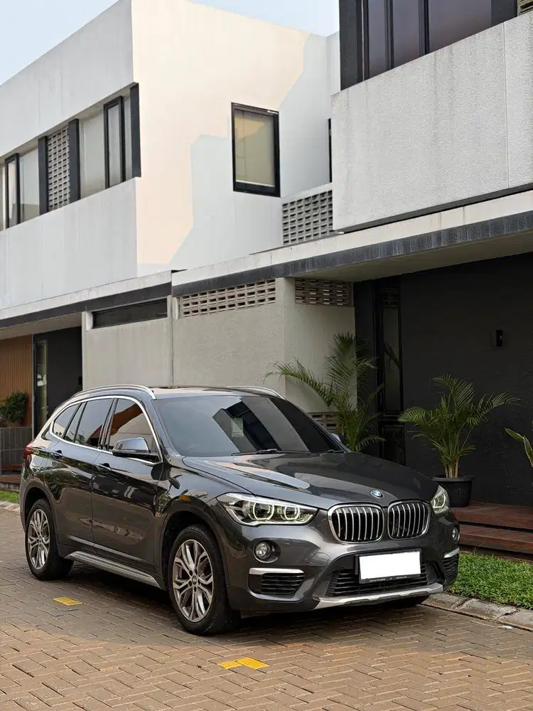 BMW X1 F48 SDrive18i LCI X-Line 2020 Grey Abu-abu 2019 2021 BMW X1 F48