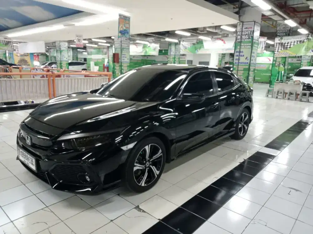 HONDA CIVIC E HATCHBACK TURBO AT 2019 HITAM