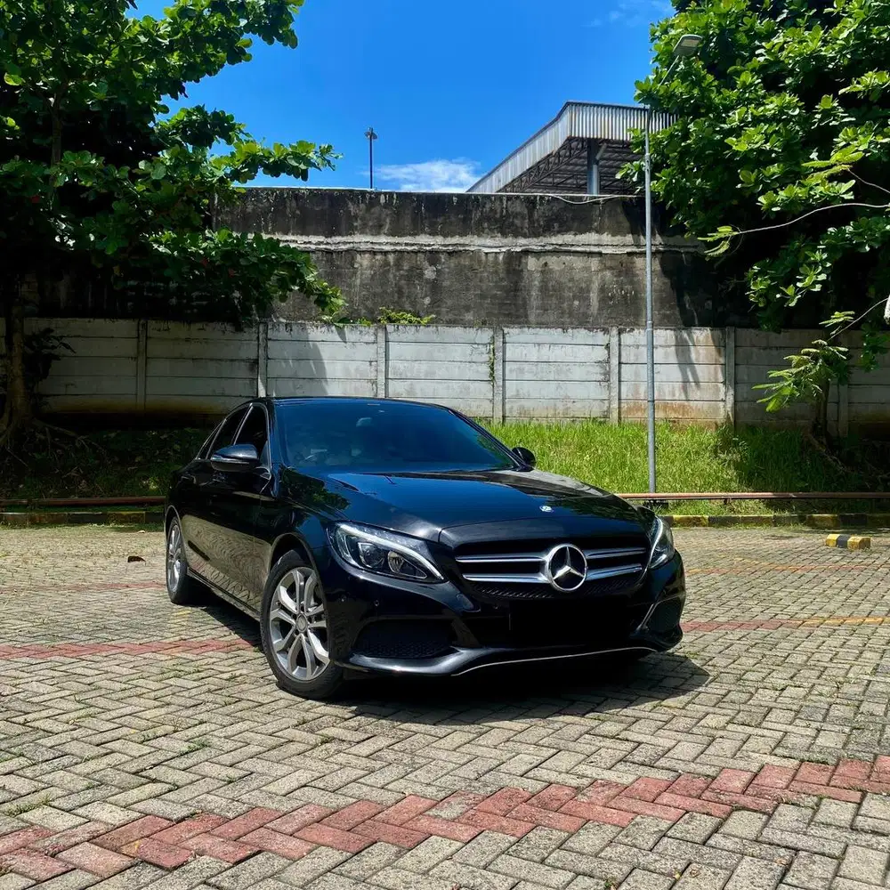 2016 Mercedes Benz C200 W205 Avantgarde 2.0 AT