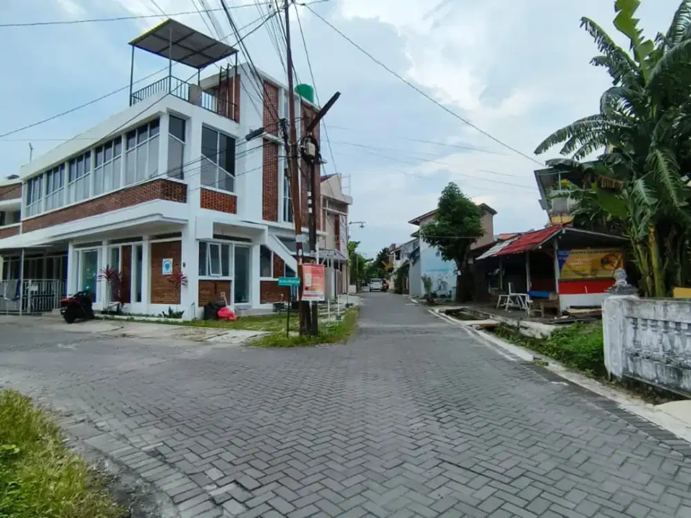 Investasi Pasif Income Rumah Kost Eksklusif 12 Kamar di Condongcatur lokasi Super Strategis Dekat Kampus & Mall