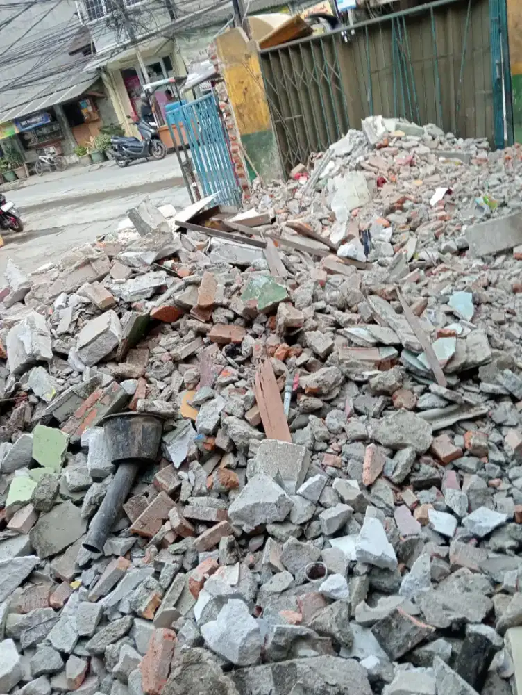 Puing Gratis Silakan Diambil