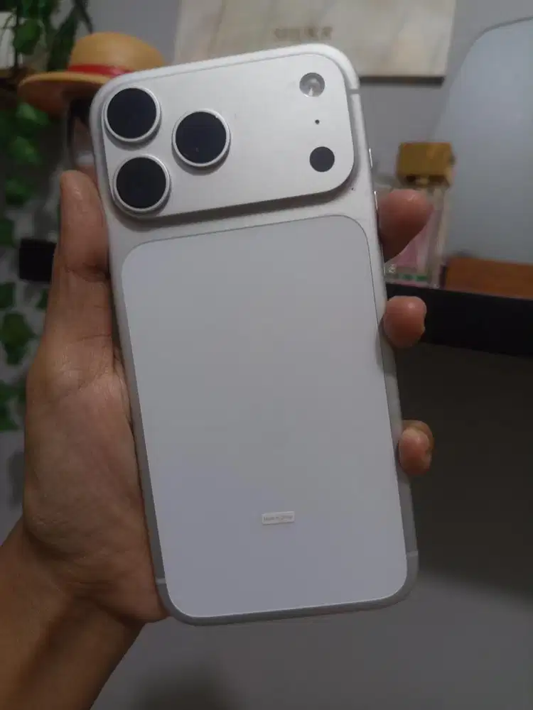 IPHONE 17 PROMAX 256 GARANSI RESMI SAMPAI 2027