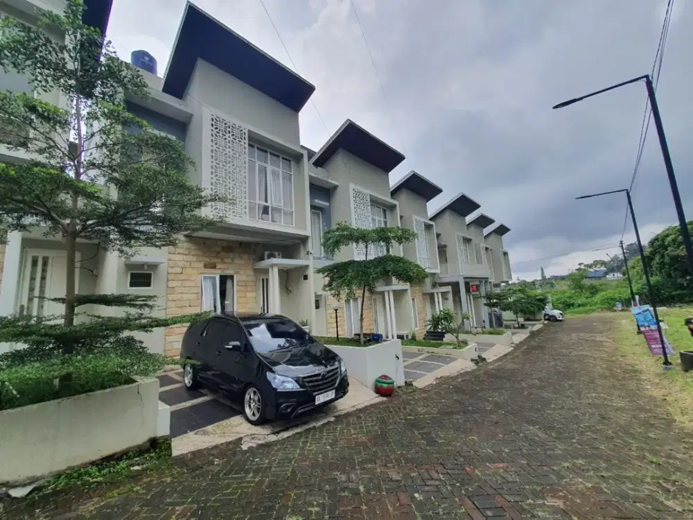 Dijual Villa View Menarik di Beji, Kota Batu, dekat BNS dan JTP 2. Siap Cuan!