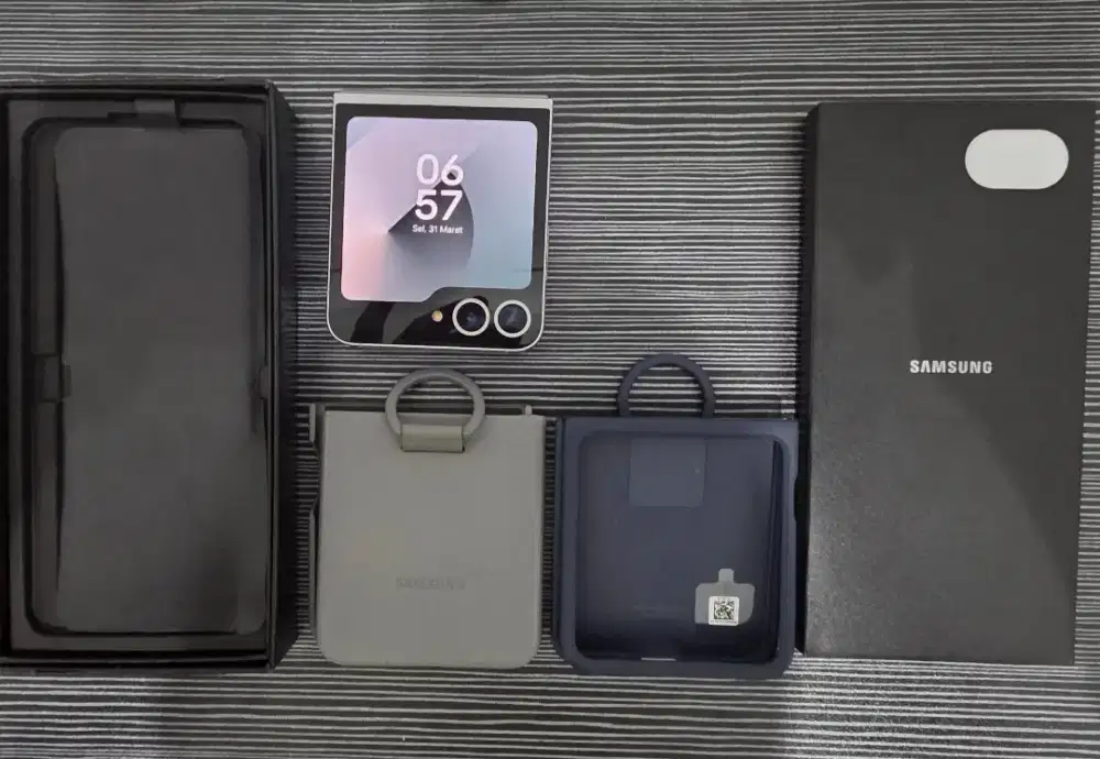 Dijual Cepat.Samsung Flip 6 12GB| 256GB Sein Fullsett MINUS