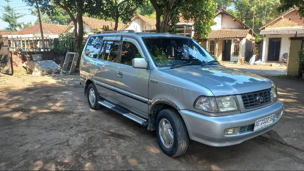 toyota Kijang 2.4 LGX 2000 subakir bisa tukar tambah sekoto kediri