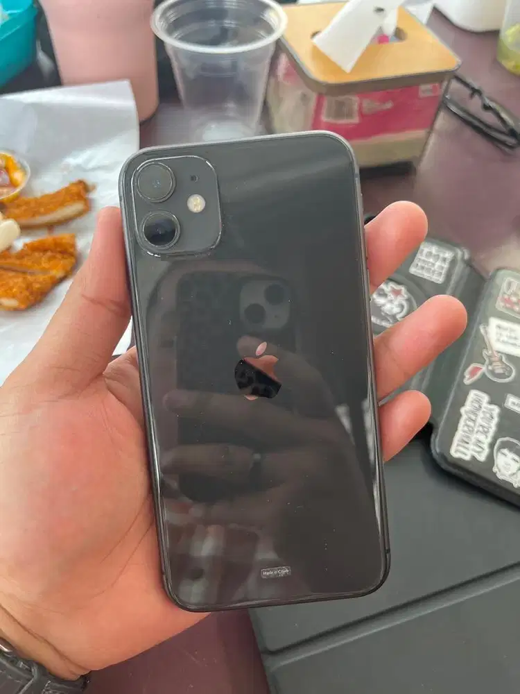IP 11 128GB BH81 BLACK LENGKAP
