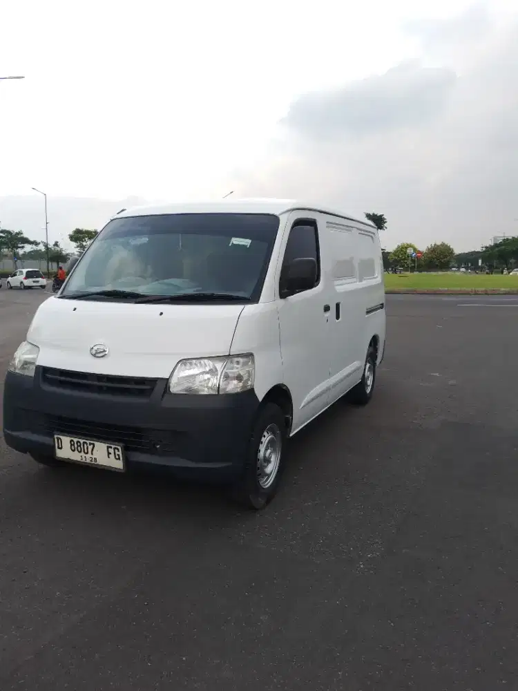 Daihatsu Gran Max Blind Van 1.3 AC 2018
Plat D an Perorangan