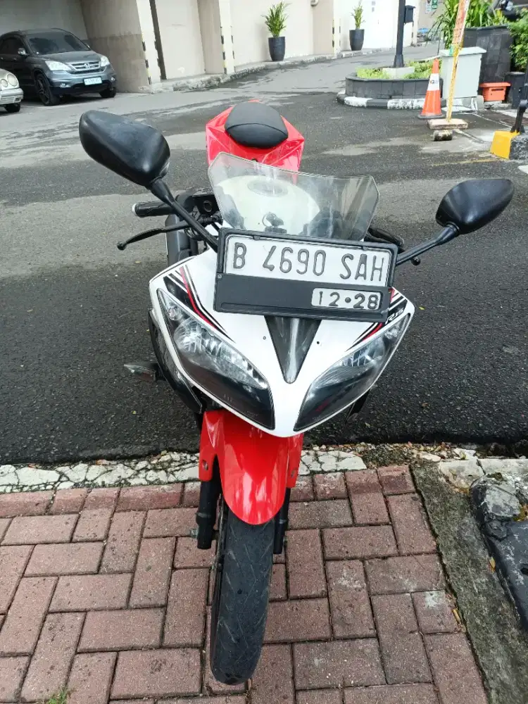 YAMAHA R15 V2 THN 2016