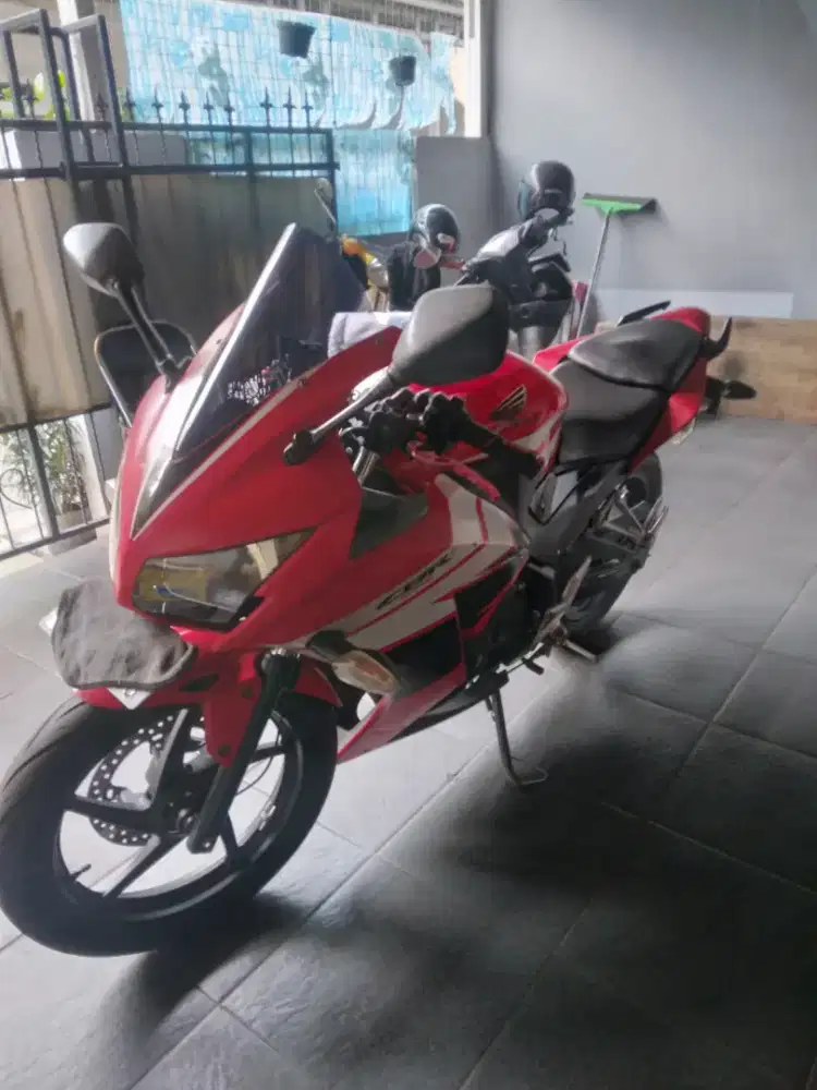 Cbr 150 r lokal k45a 2015