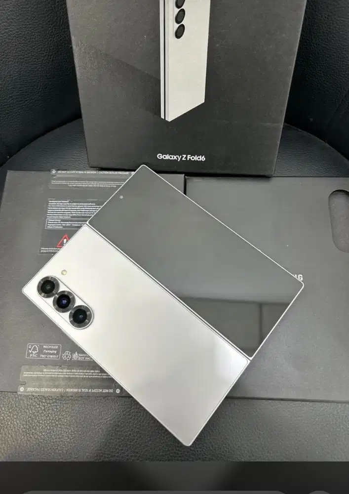 Samsung fold 6 12/256 Gb