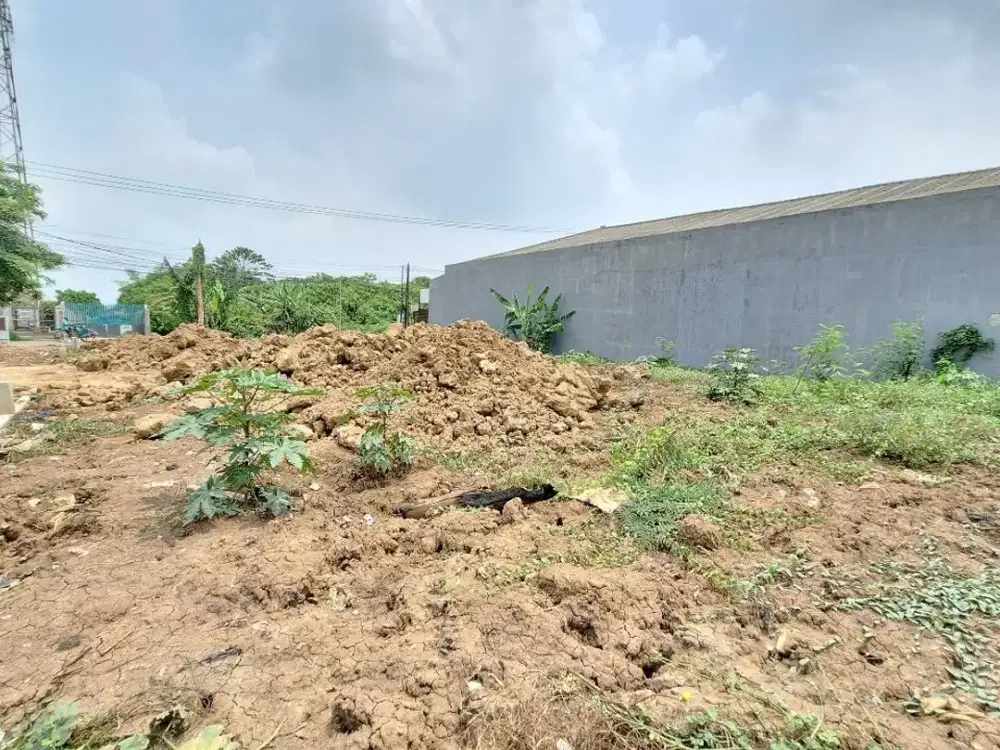 DISEWAKAN MURAH TANAH KOSONG SANGAT STRATEGIS DIPINGGIR JALAN UTAMA DGN LOKASI RAMAI DI BEKASI UTARA