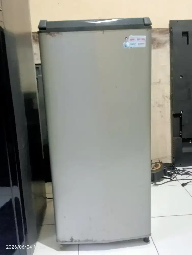 Kulkas aqua 1pintu