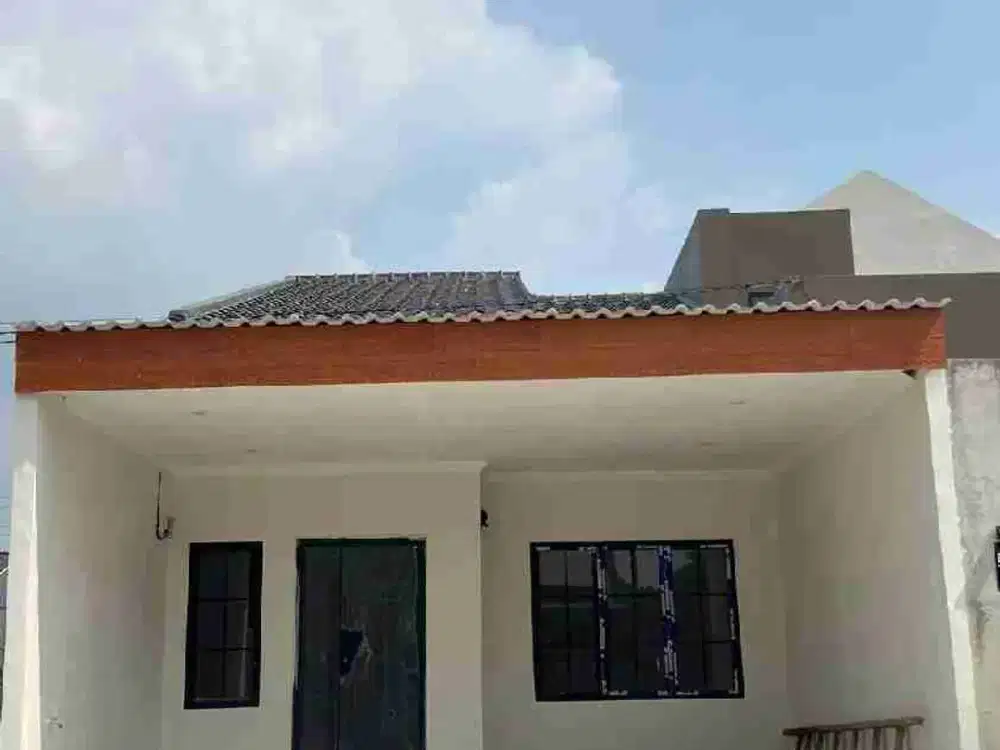 rumah baru siap huni.