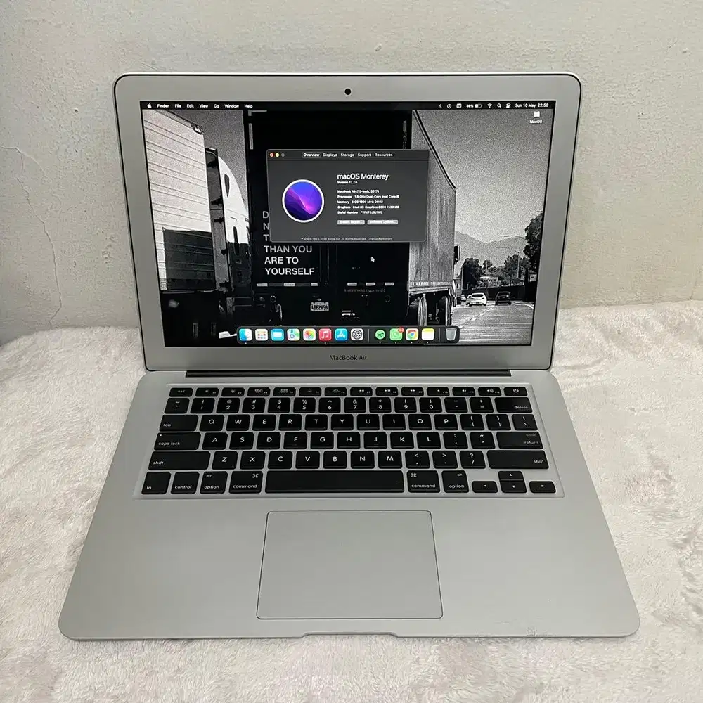 macbook air 2017 i5 8/256gb