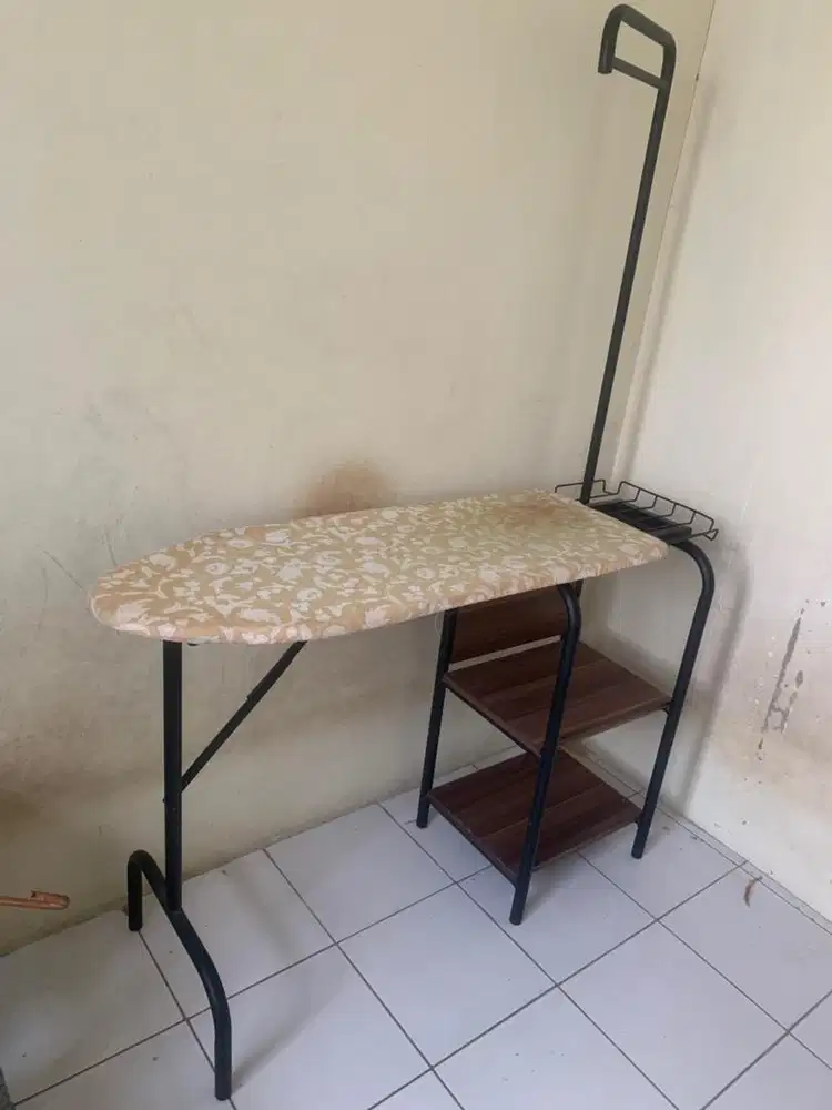 Meja Setrika Kokoh dan Awet