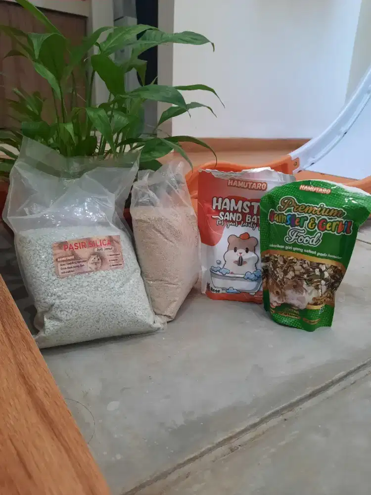 Jual Murah Makanan Hamster, Pasir silikat 2 pck dan Pasir Mandi All in