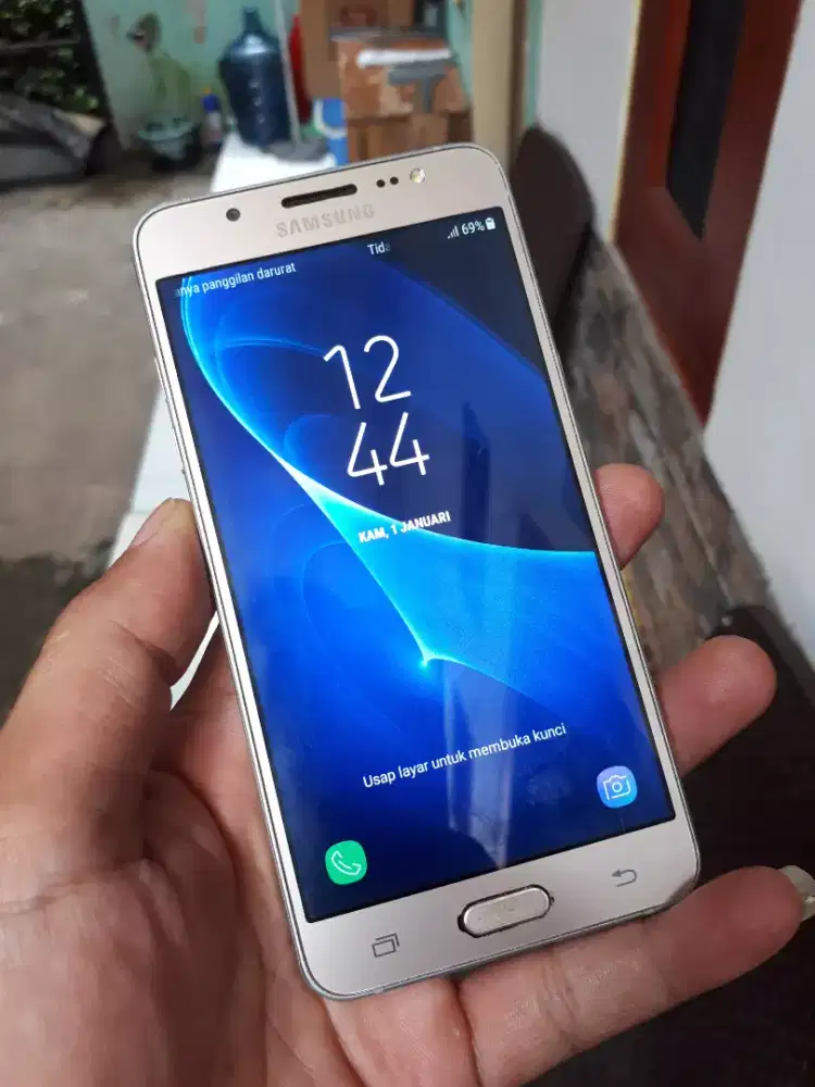 Samsung j5 2016
