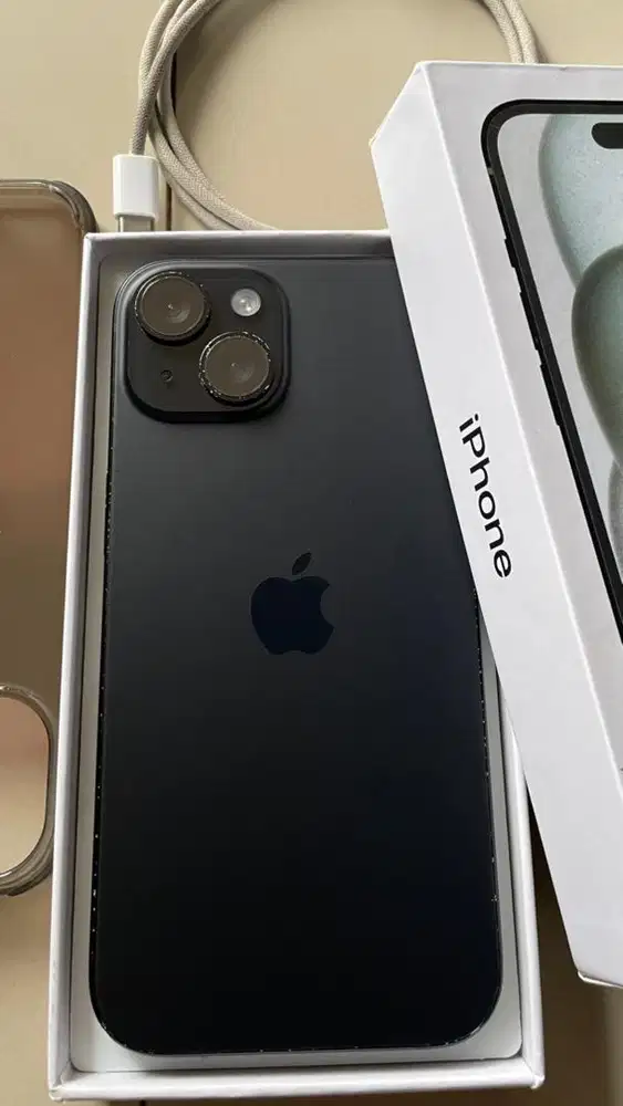 iPhone 15 128GB