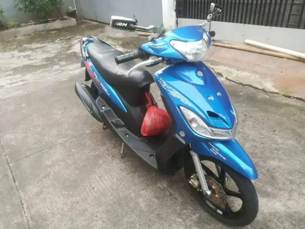 Mio 2011 smile warna biru