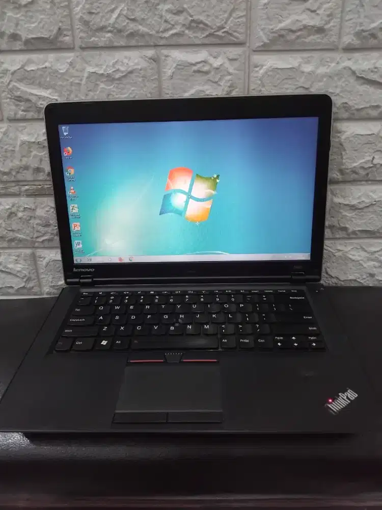 Lenovo Edge E420 (i3gen2/6gb/640gb)