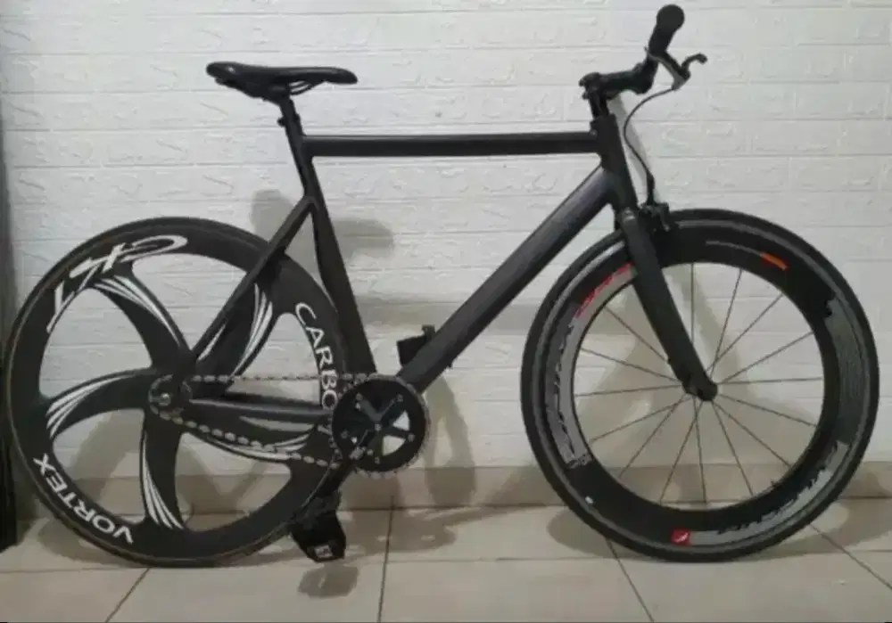 Fixie Black Kalcer