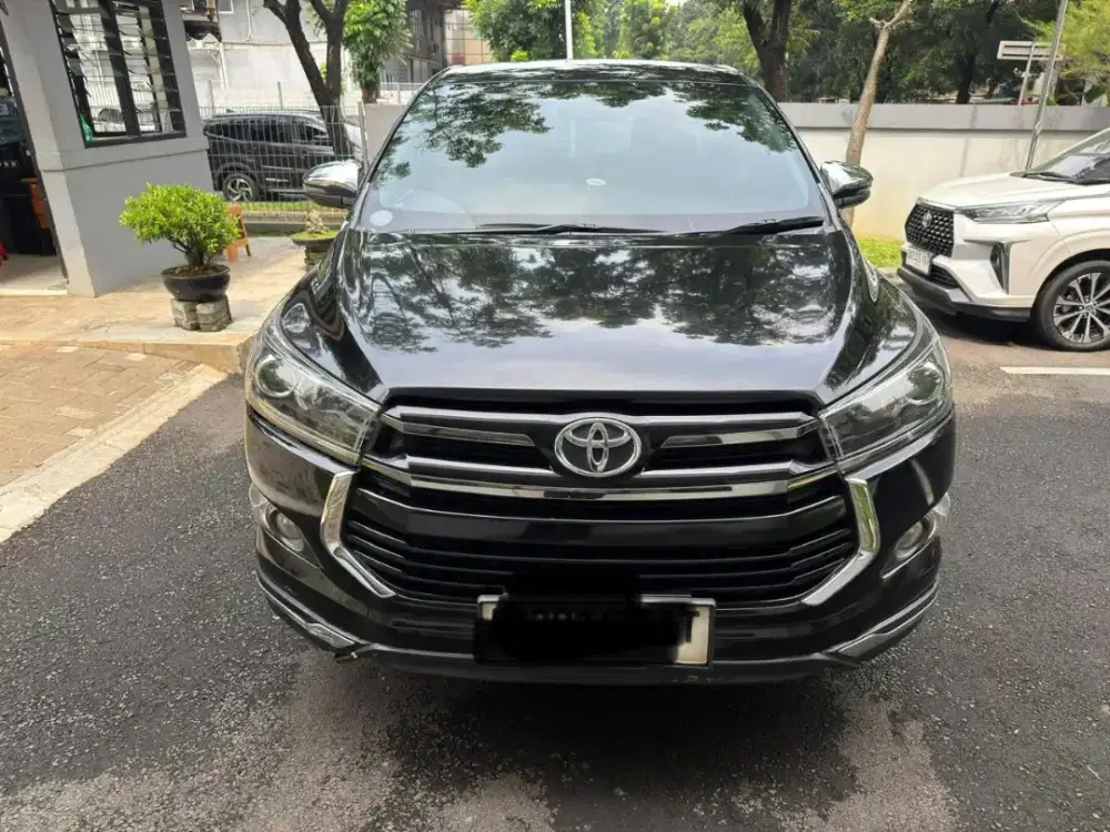 Innova venturer 2.0 matic /bensin