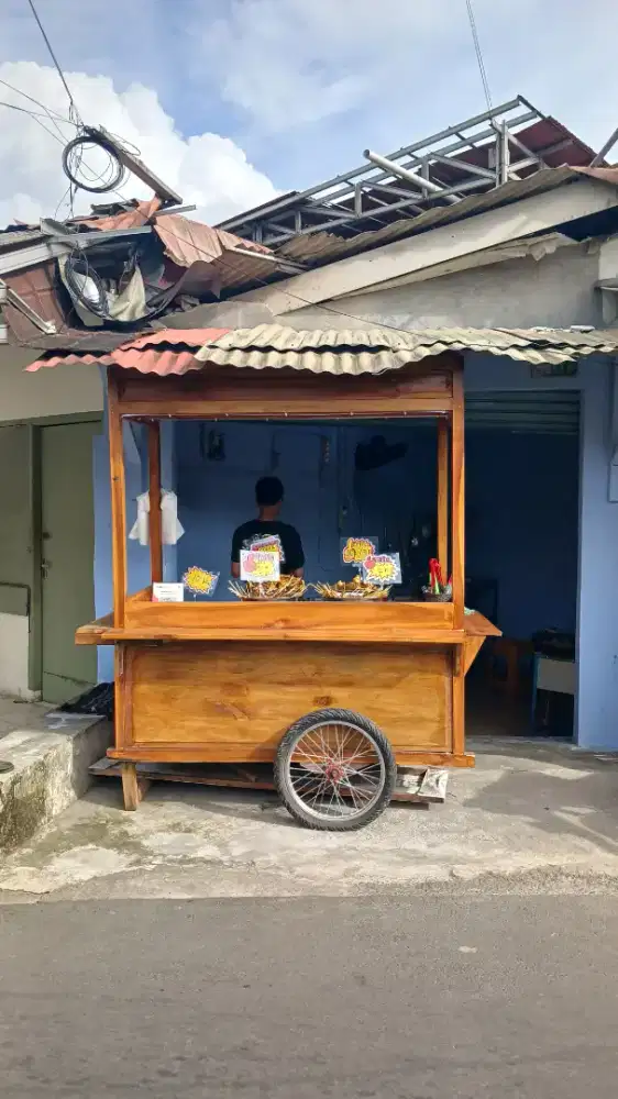 Gerobak Jualan Kayu Jati