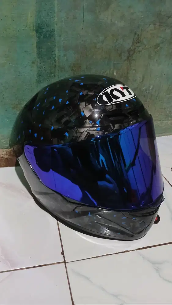 KYT TT-COURSE CARBON GRAPHIC