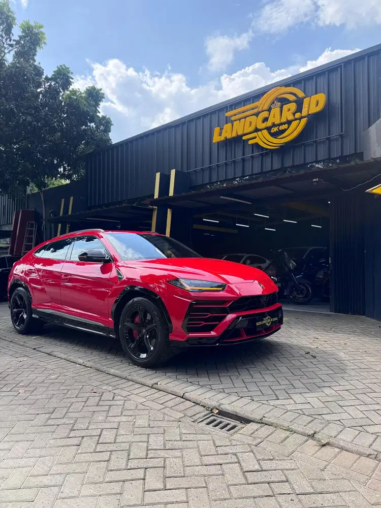 Lamborghini URUS 2018
