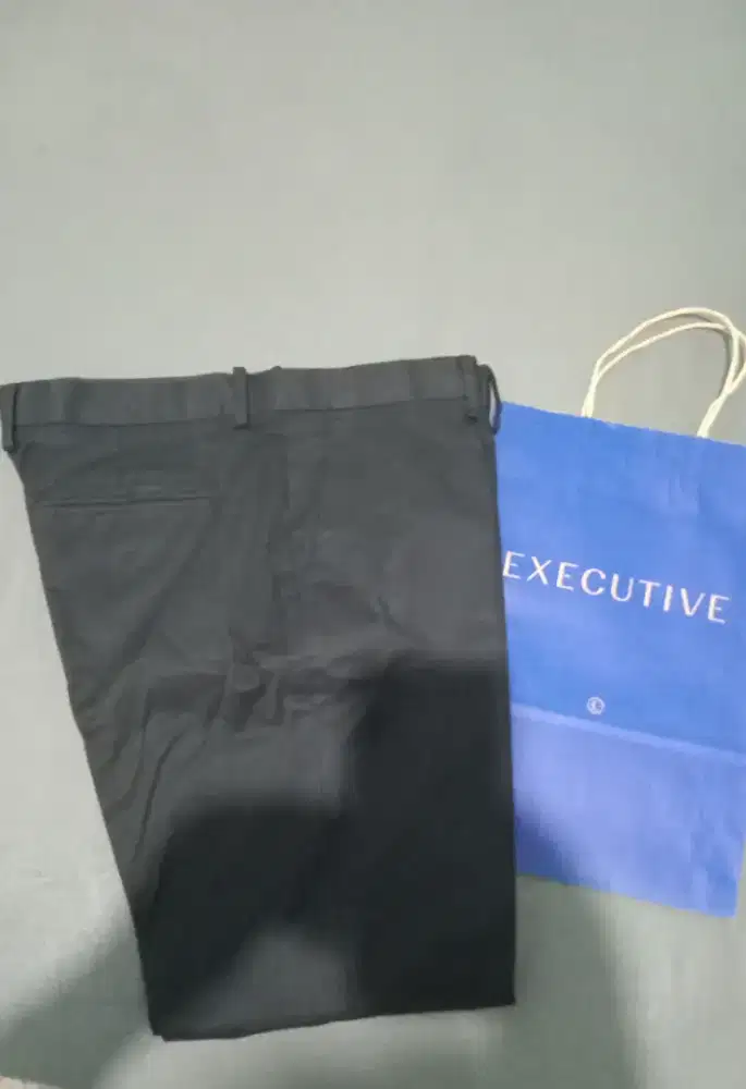 Celana chinos,the executive